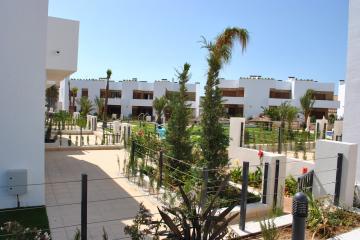 Apartamento en planta baja en Secreto de la Zenia Nº 045 in España Casas