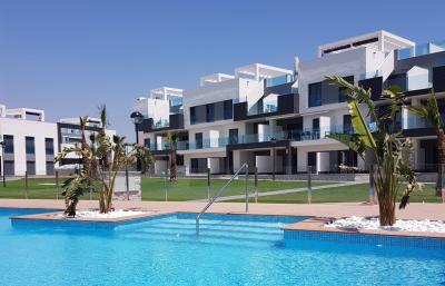 Top-Wohnung in Oasis Beach El Raso 11 Nº 026 on España Casas