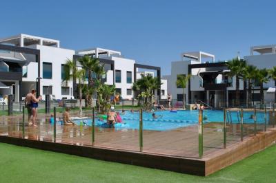 Topp lägenhet i Oasis Beach La Zenia 2 Nº 072 in España Casas